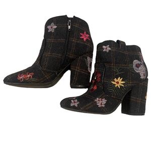 Indigo Road Tweed Embroidered Booties Size 6